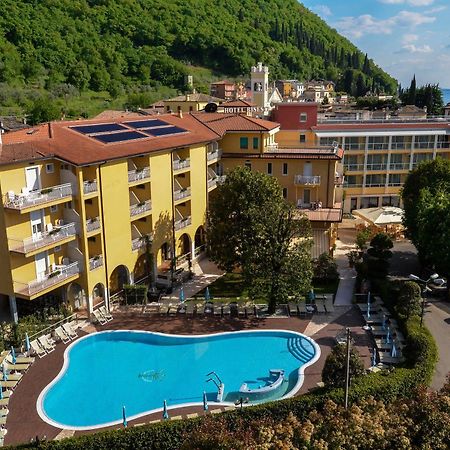 Hotel Bisesti ***S Garda  Exterior photo