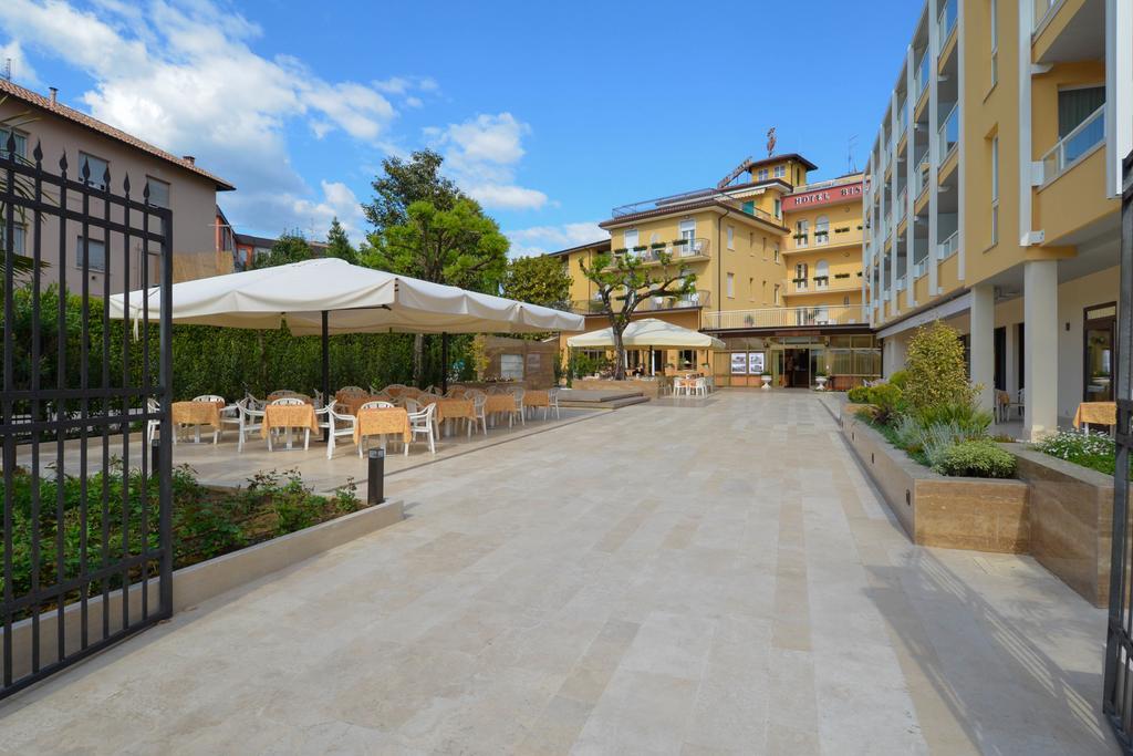 Hotel Bisesti ***S Garda  Exterior photo