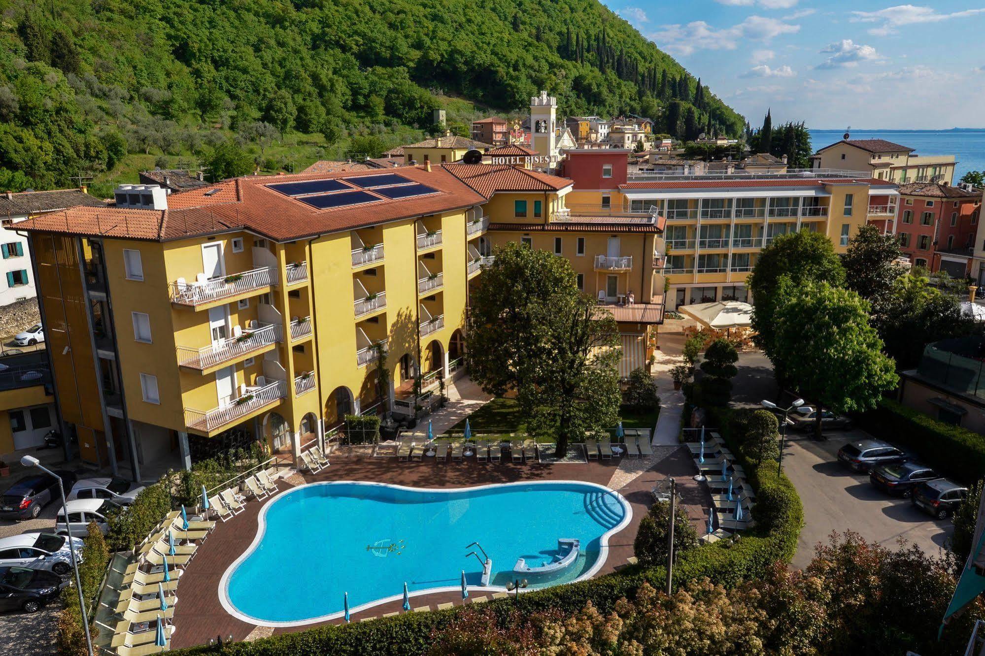 Hotel Bisesti ***S Garda  Exterior photo